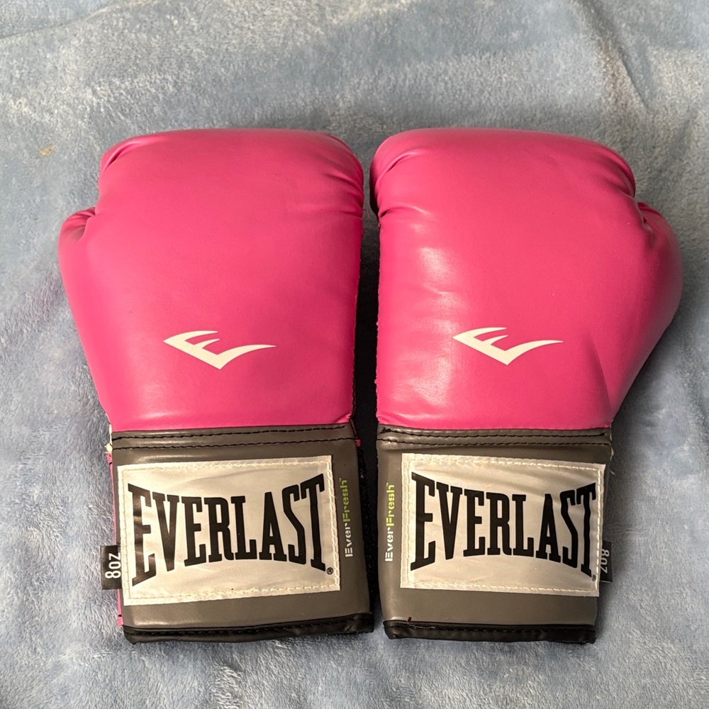 Everlast Fuchsia Training Gloves